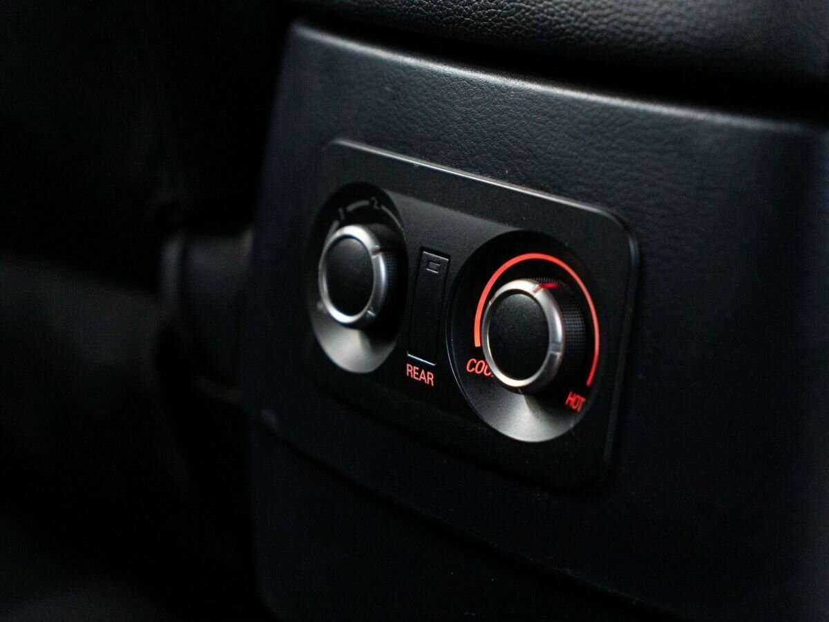 Mitsubishi Pajero 2012 года с пробегом. Фото: #16