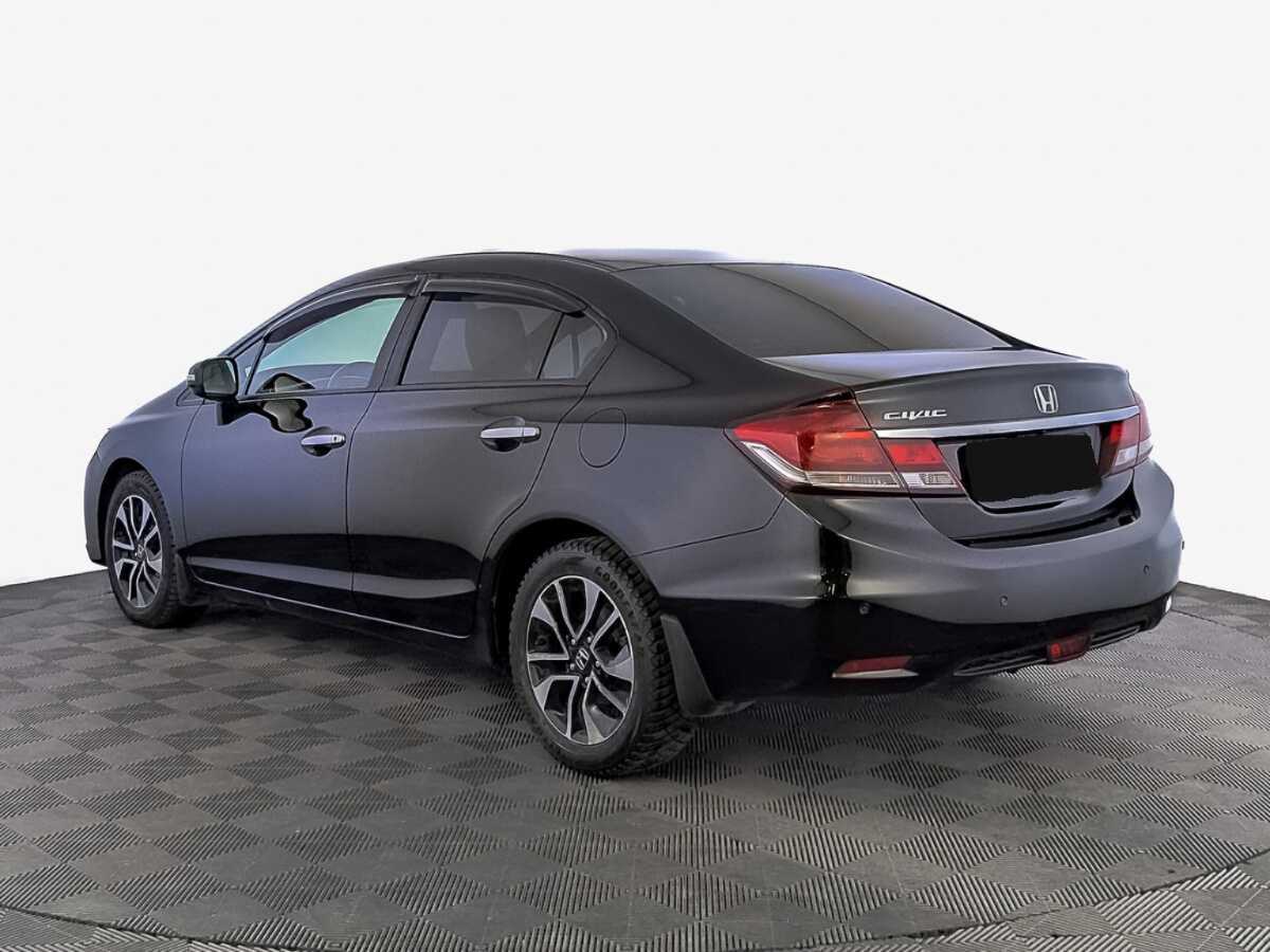 Honda Civic 2013 года с пробегом. Фото: #6