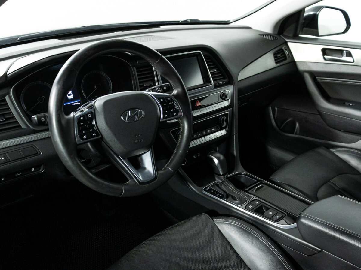 Hyundai Sonata 2018 года с пробегом. Фото: #9
