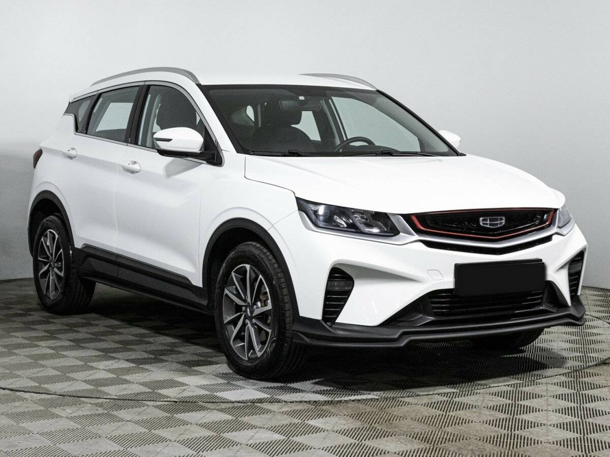 Geely Coolray 2022 года с пробегом. Фото: #2