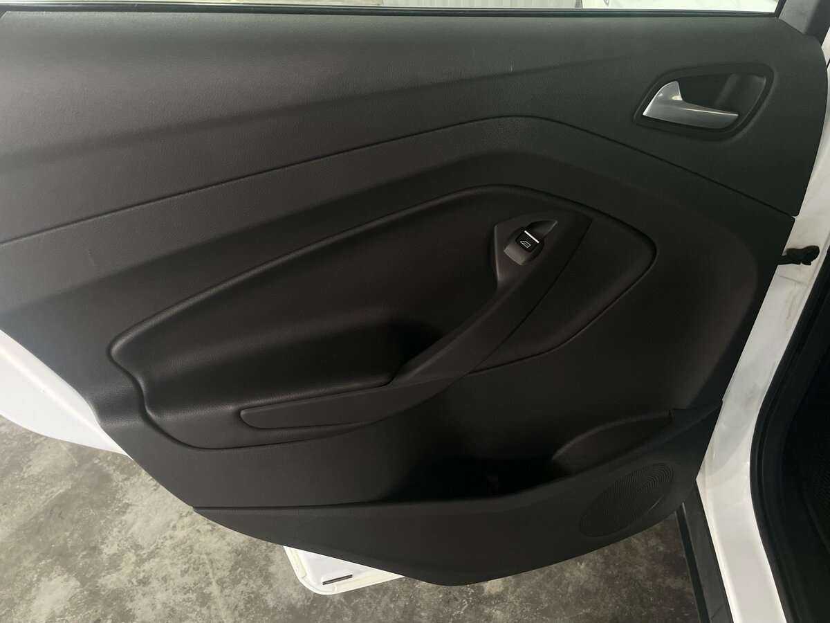 Ford Kuga 2015 года с пробегом. Фото: #20