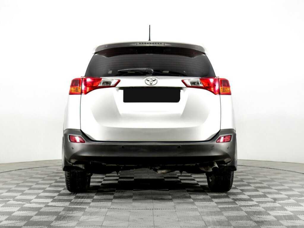 Toyota RAV4 2013 года с пробегом. Фото: #4