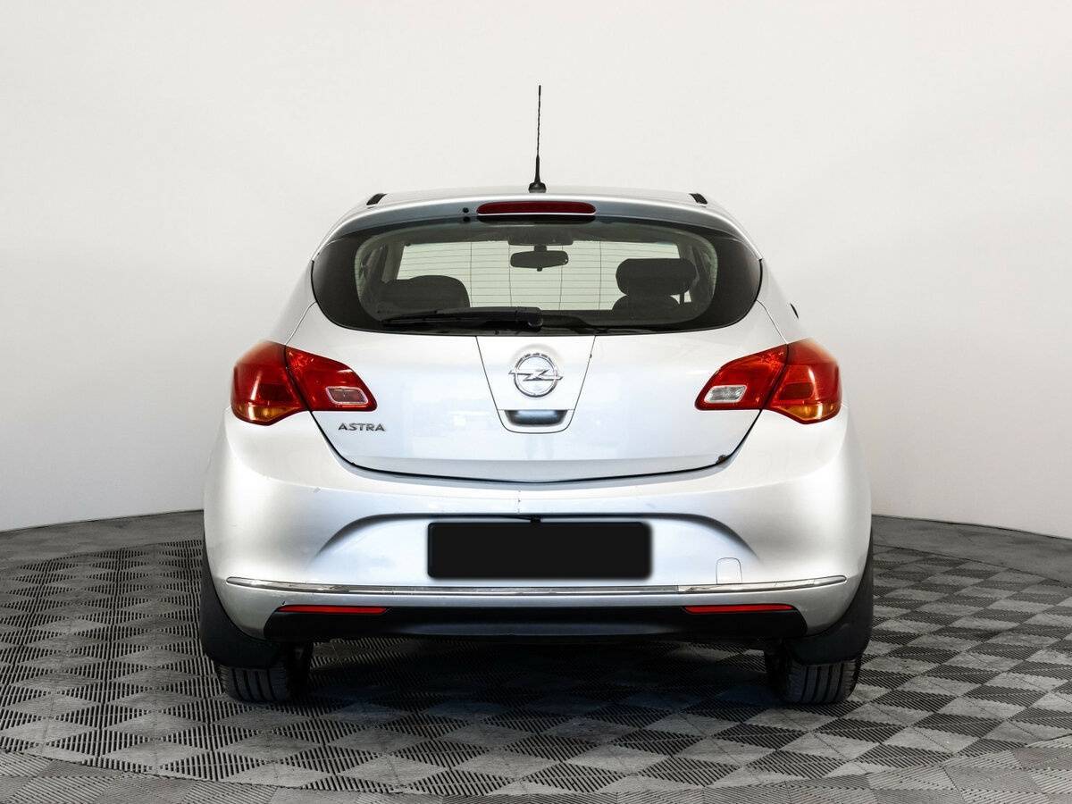 Opel Astra 2013 года с пробегом. Фото: #5