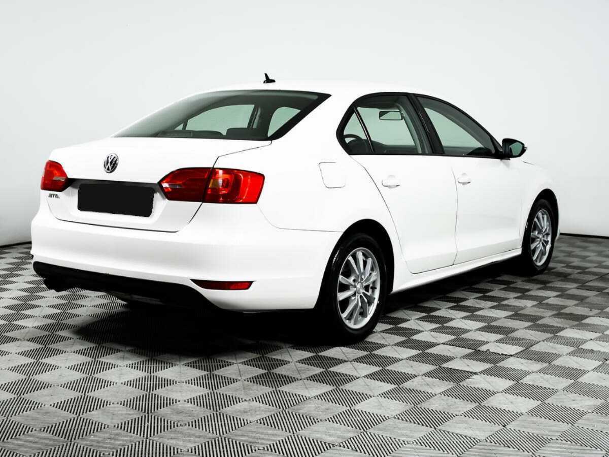 Volkswagen Jetta 2012 года с пробегом. Фото: #4