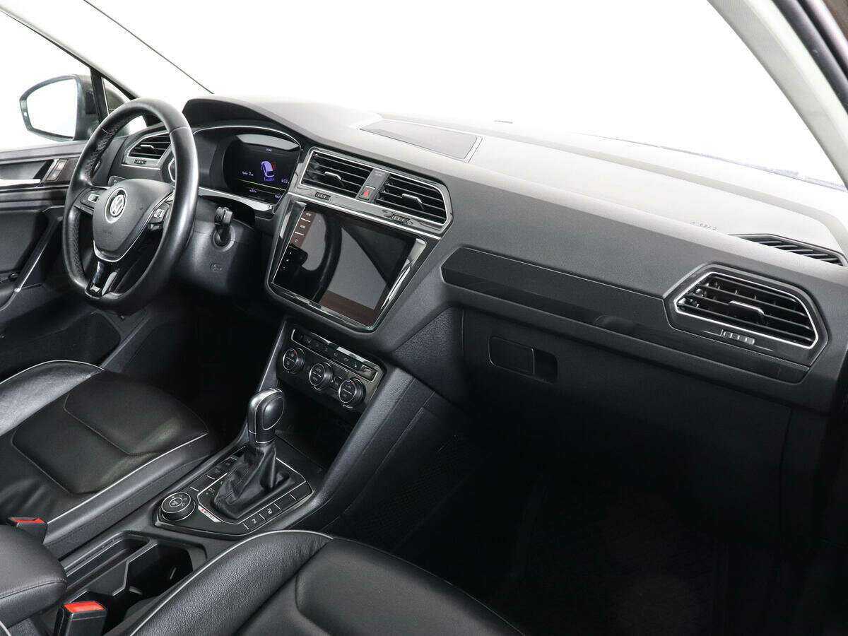 Volkswagen Tiguan 2018 года с пробегом. Фото: #5