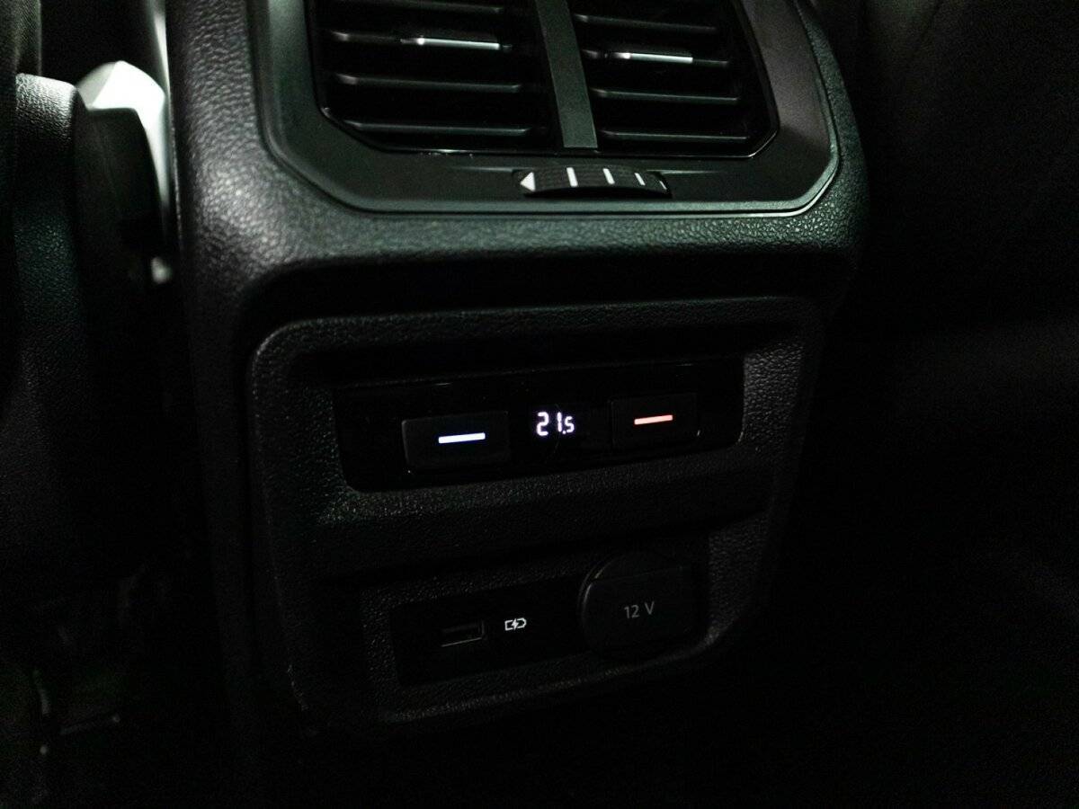 Volkswagen Tiguan 2019 года с пробегом. Фото: #20