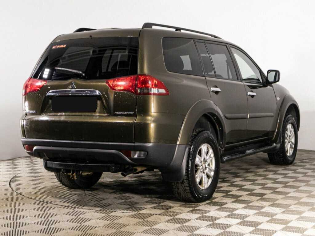 Mitsubishi Pajero Sport 2014 года с пробегом. Фото: #4