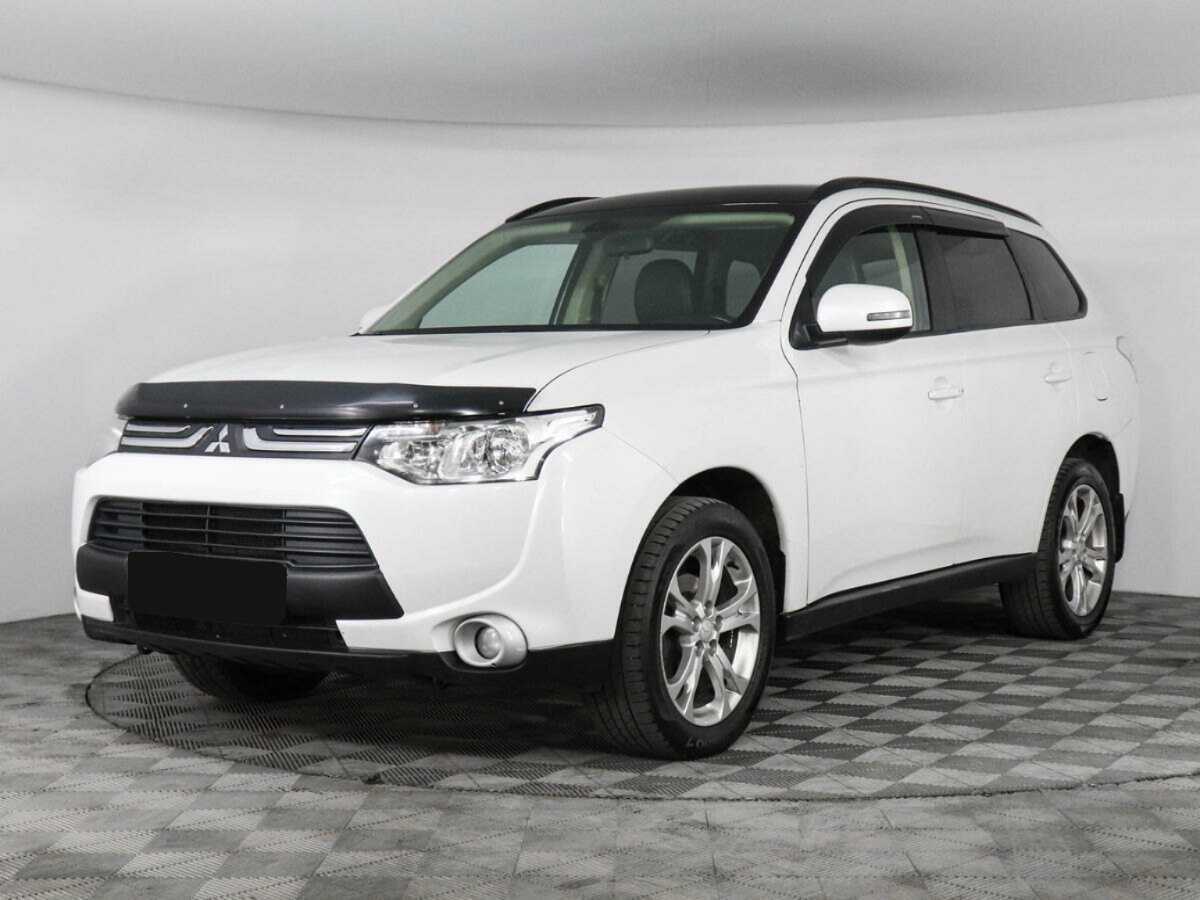 Mitsubishi Outlander 2013 года с пробегом. Посмотреть фото