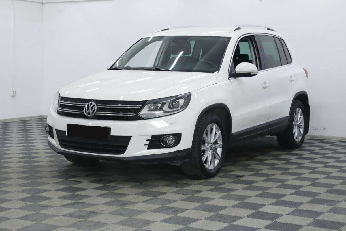 Volkswagen Tiguan 2015 года с пробегом. Посмотреть фото