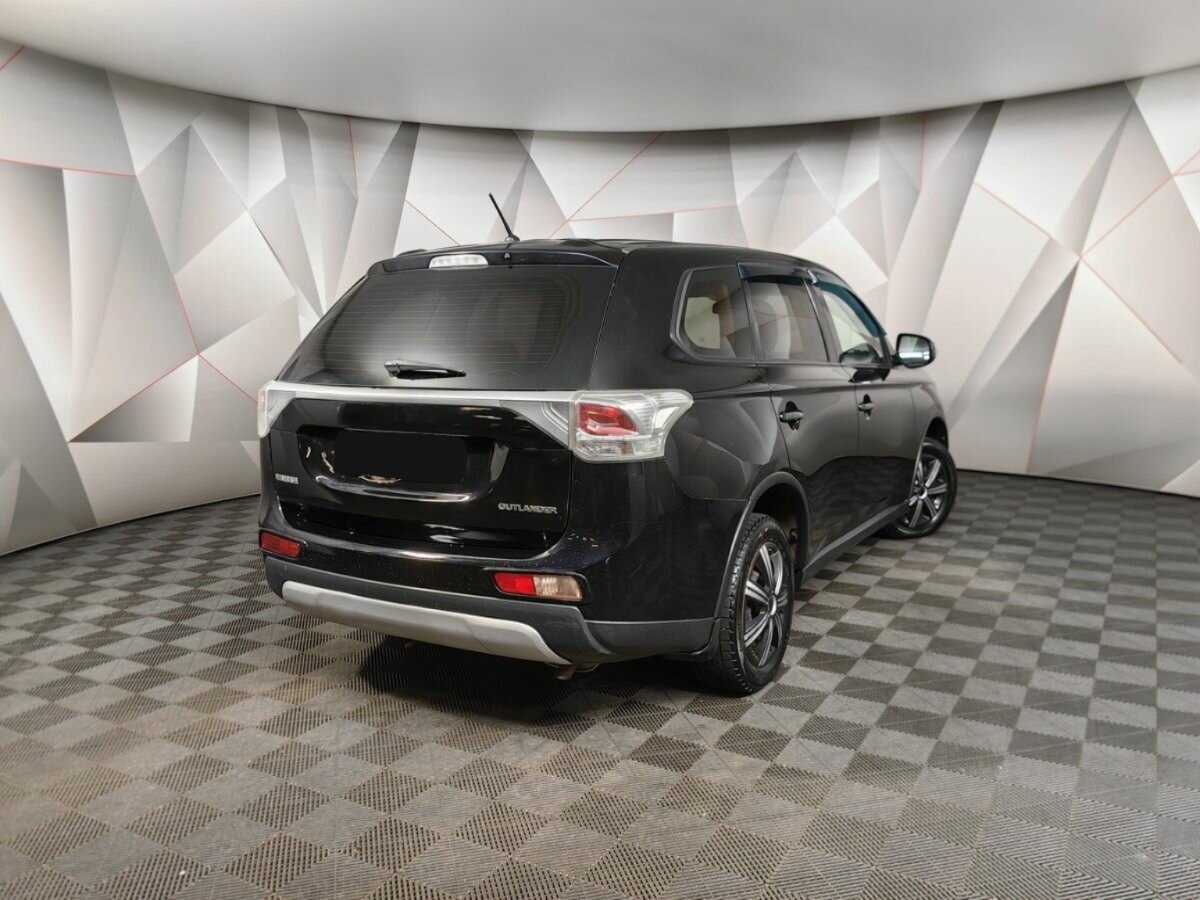 Mitsubishi Outlander 2014 года с пробегом. Фото: #1