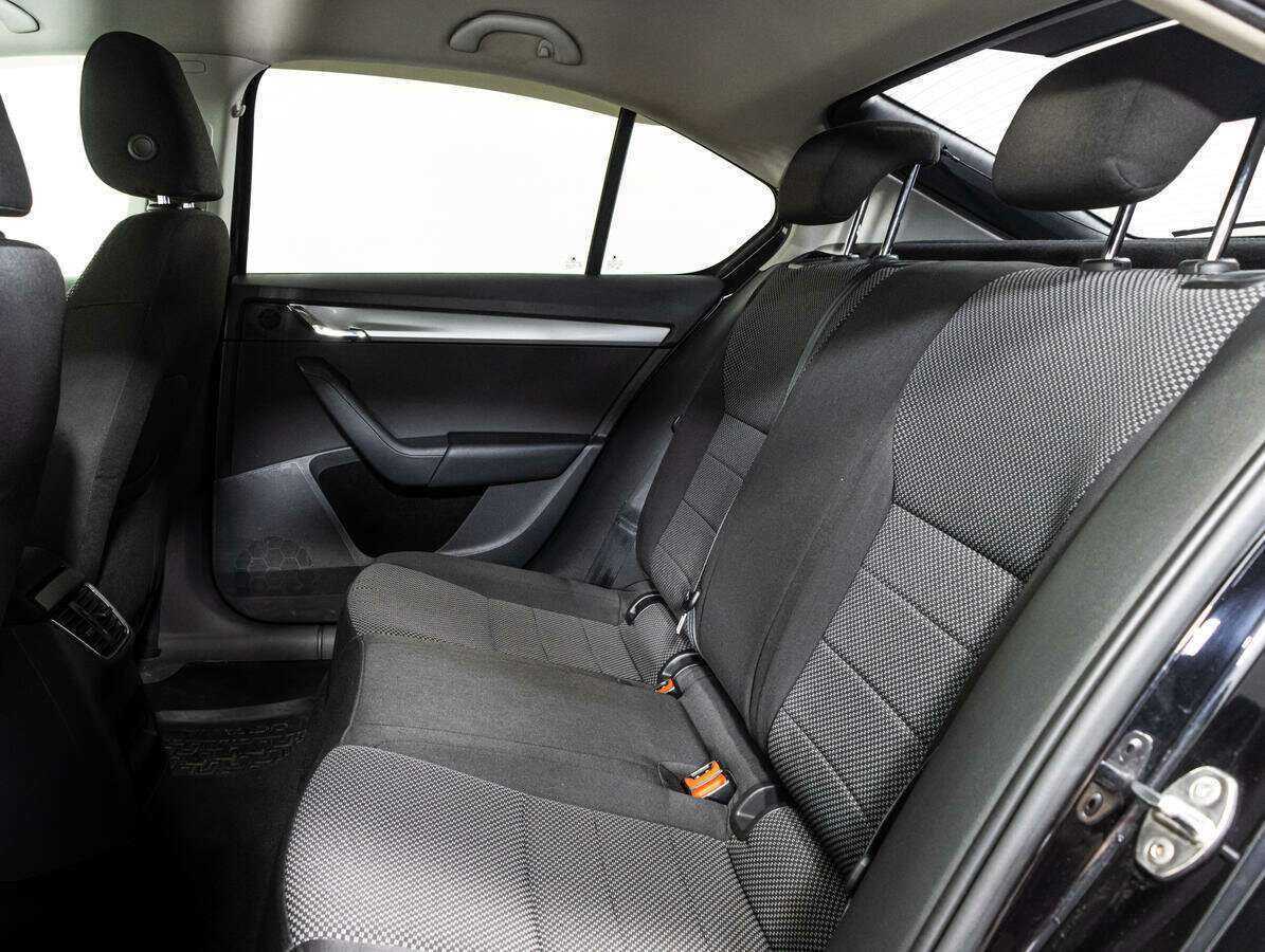 Skoda Octavia 2014 года с пробегом. Фото: #9