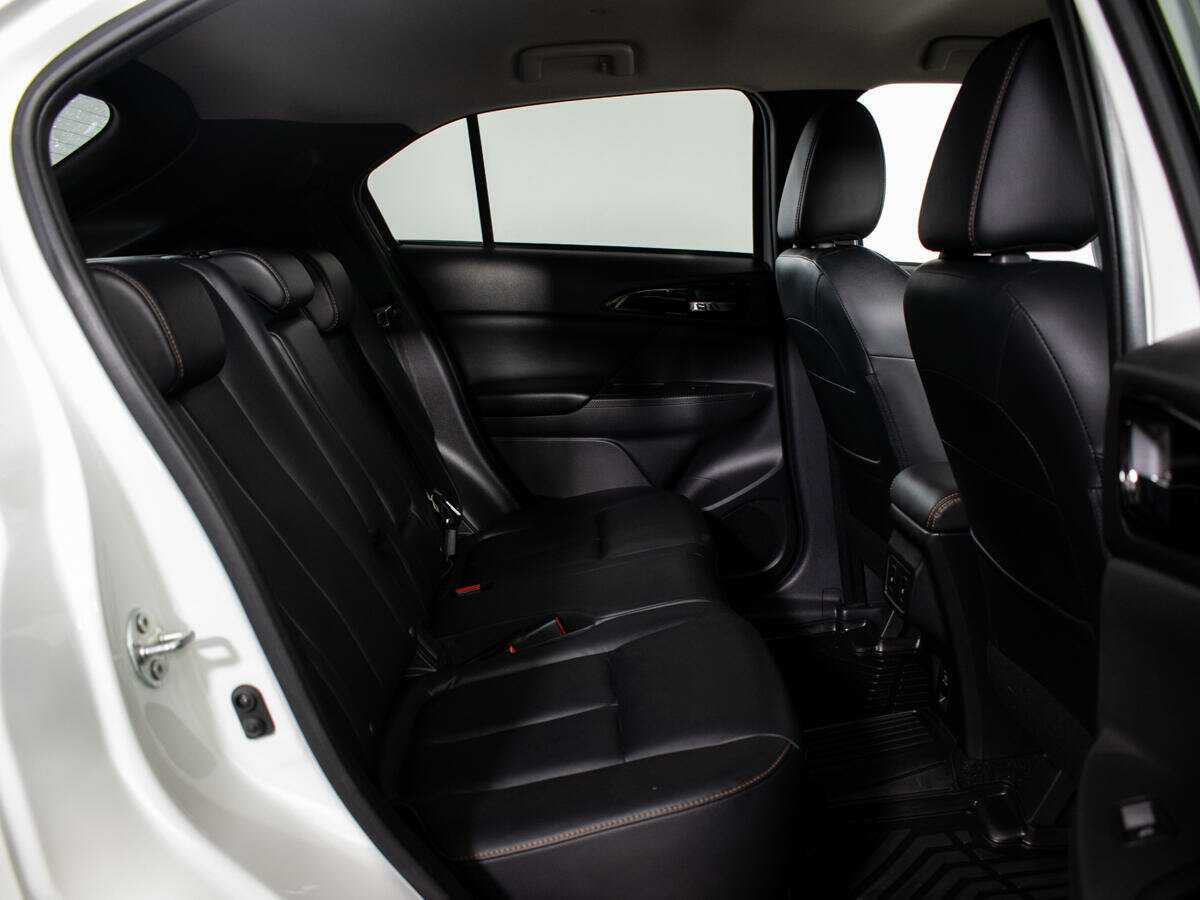 Mitsubishi Eclipse Cross 2019 года с пробегом. Фото: #9