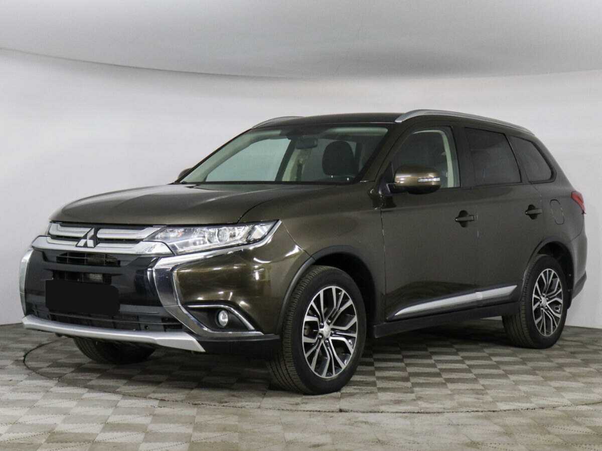 Mitsubishi Outlander 2018 года с пробегом. Посмотреть фото