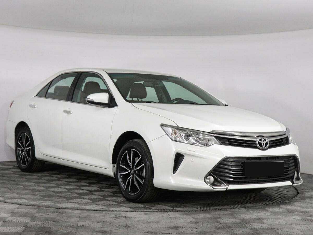 Toyota Camry 2016 года с пробегом. Фото: #2