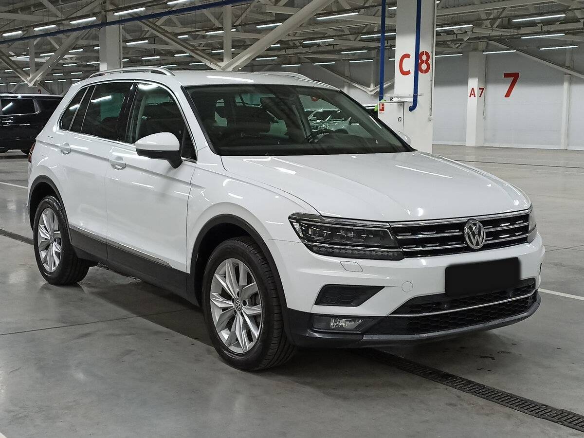 Volkswagen Tiguan 2018 года с пробегом. Фото: #2