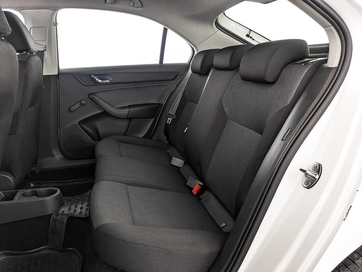 Skoda Rapid 2017 года с пробегом. Фото: #15