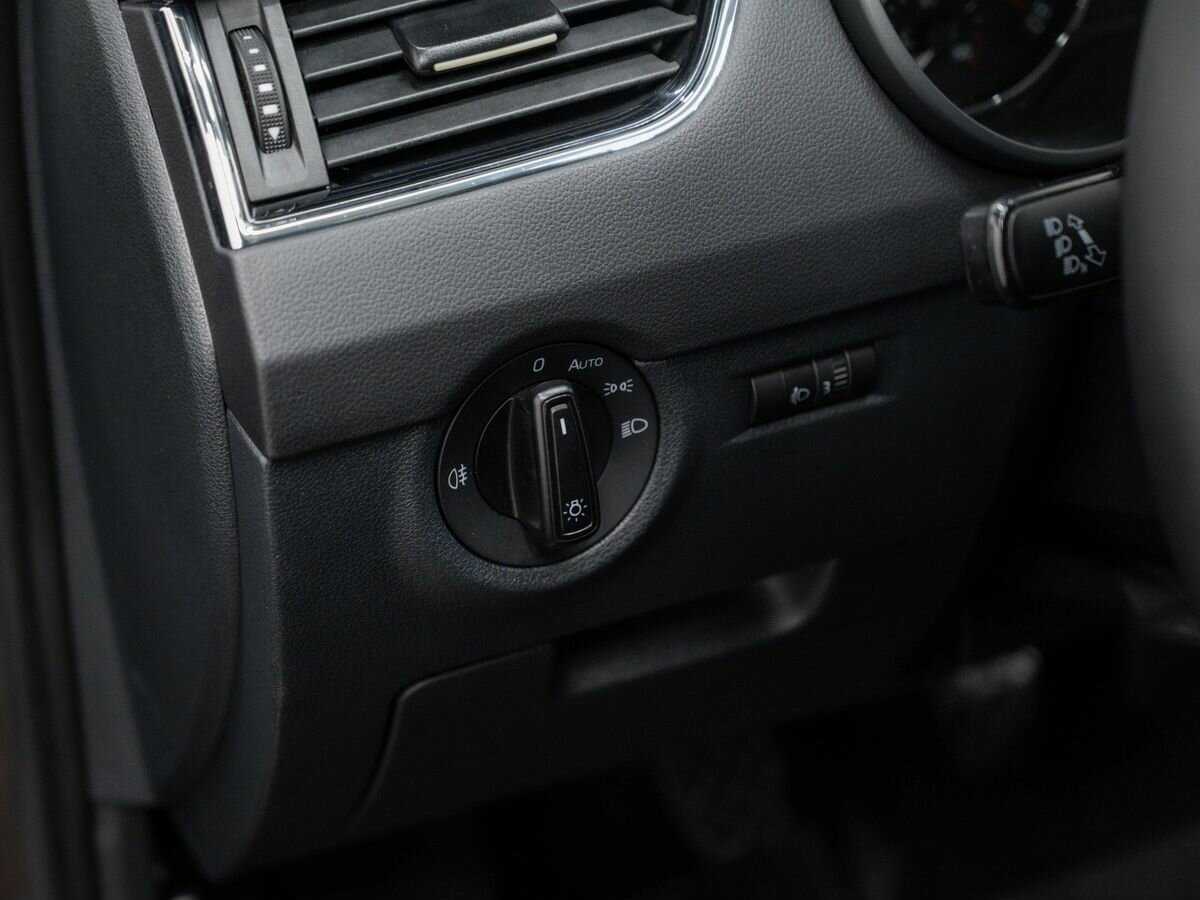 Skoda Octavia 2013 года с пробегом. Фото: #15