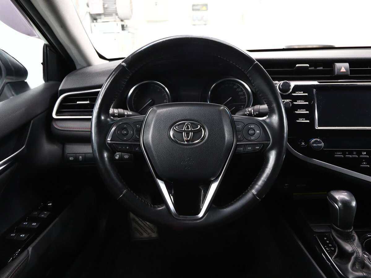 Toyota Camry 2020 года с пробегом. Фото: #15