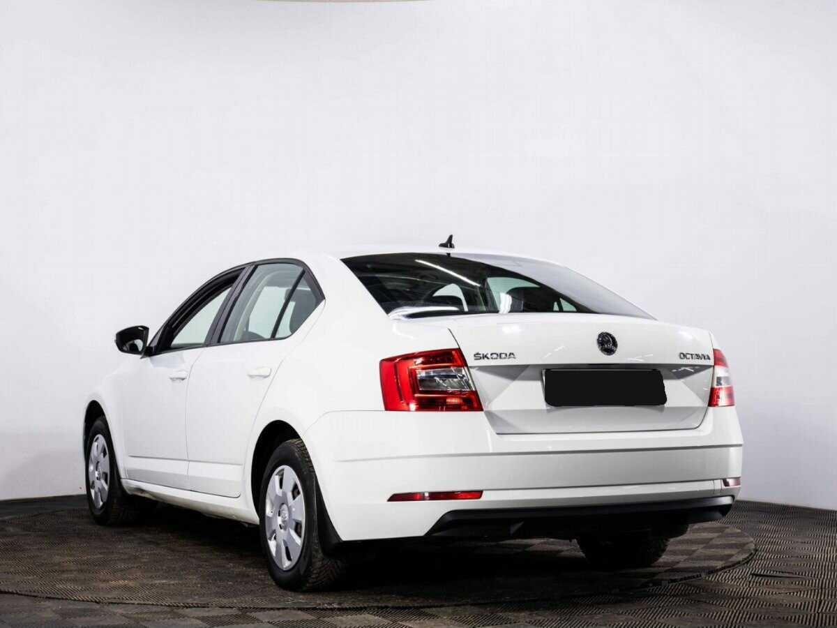 Skoda Octavia 2019 года с пробегом. Фото: #3