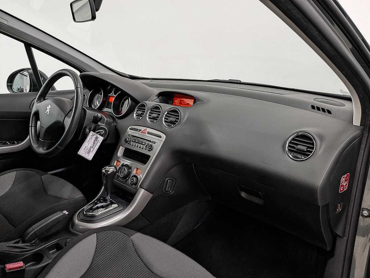 Peugeot 308 2012 года с пробегом. Фото: #10