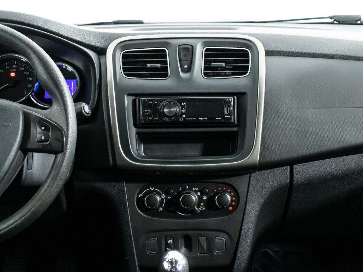 Renault Sandero 2018 года с пробегом. Фото: #12