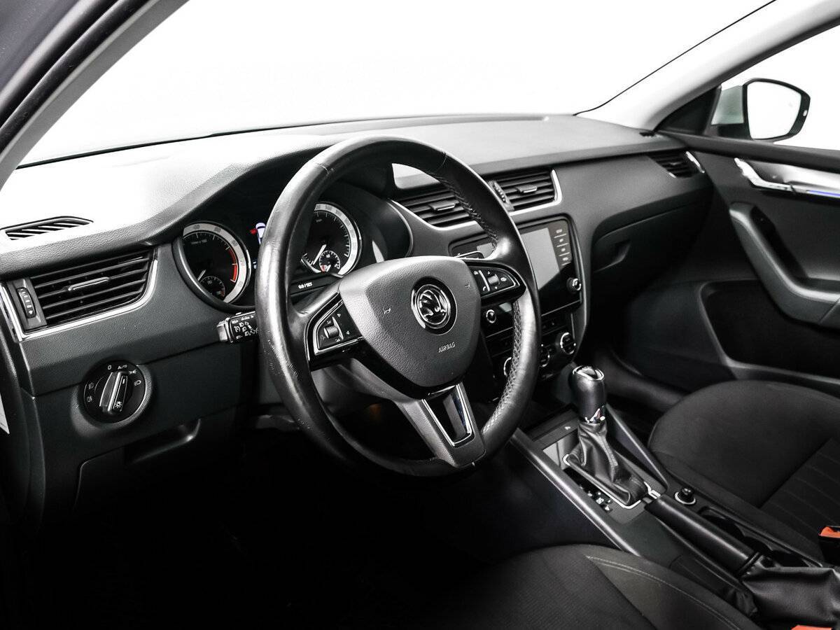 Skoda Octavia 2018 года с пробегом. Фото: #11
