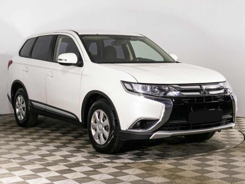 Mitsubishi Outlander 2018 года с пробегом. Фото: #2