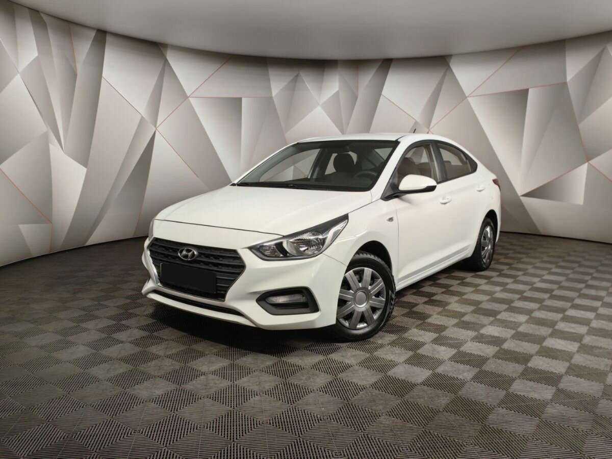 Hyundai Solaris 2019 года с пробегом. Посмотреть фото