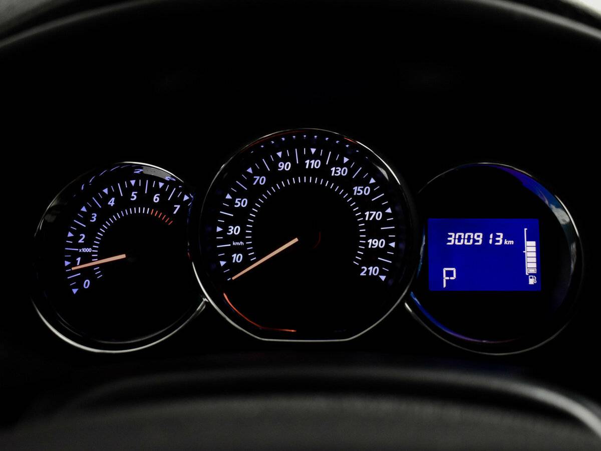 Renault Sandero 2016 года с пробегом. Фото: #16