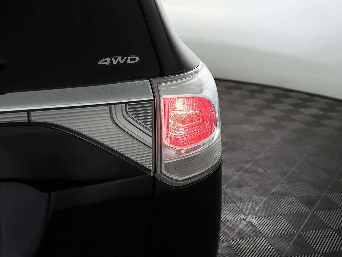 Mitsubishi Outlander 2012 года с пробегом. Фото: #21