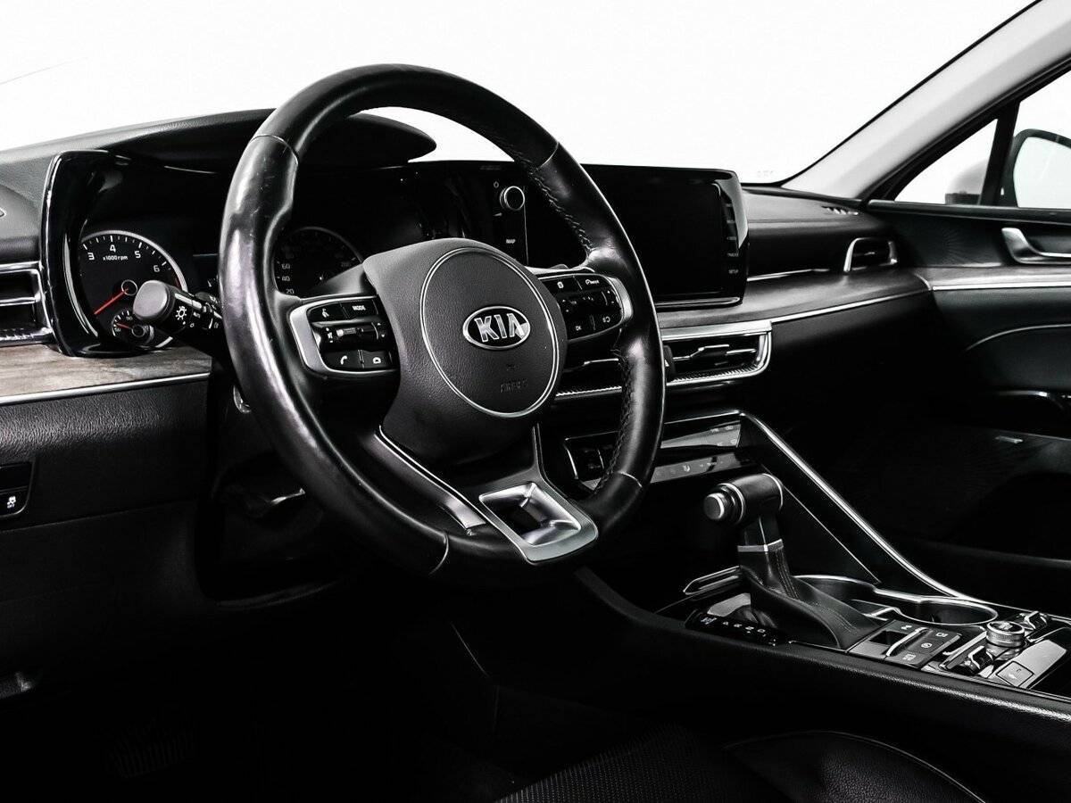 Kia K5 2020 года с пробегом. Фото: #11
