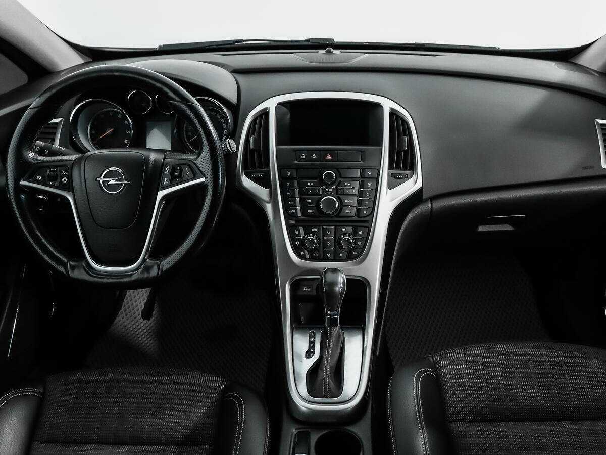 Opel Astra 2014 года с пробегом. Фото: #11