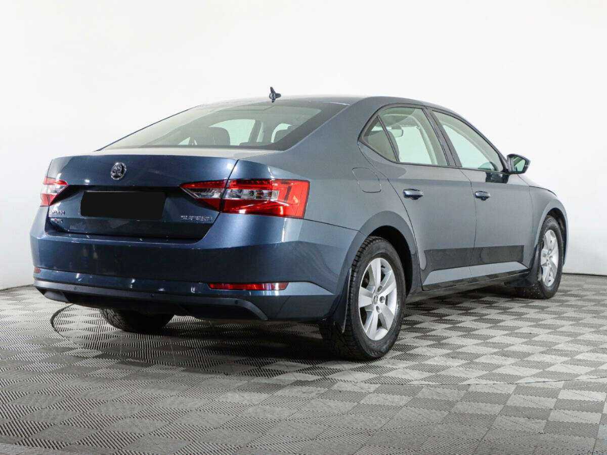 Skoda Superb 2018 года с пробегом. Фото: #3
