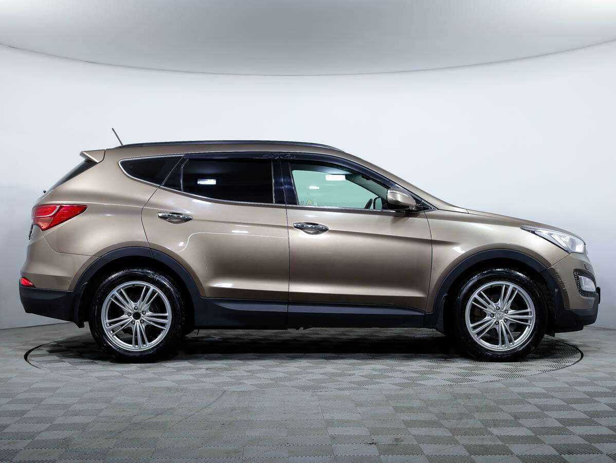 Hyundai Santa Fe 2013 года с пробегом. Фото: #2