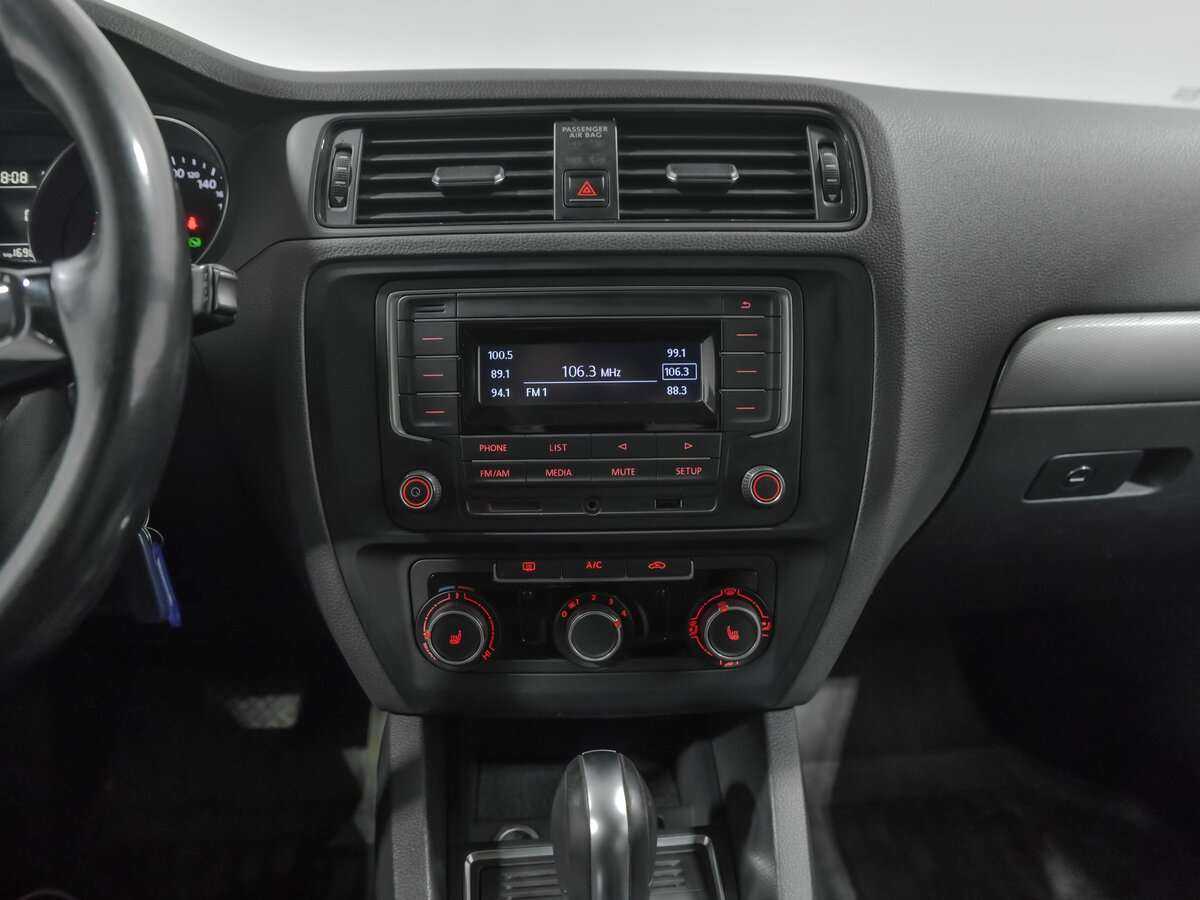 Volkswagen Jetta 2016 года с пробегом. Фото: #6