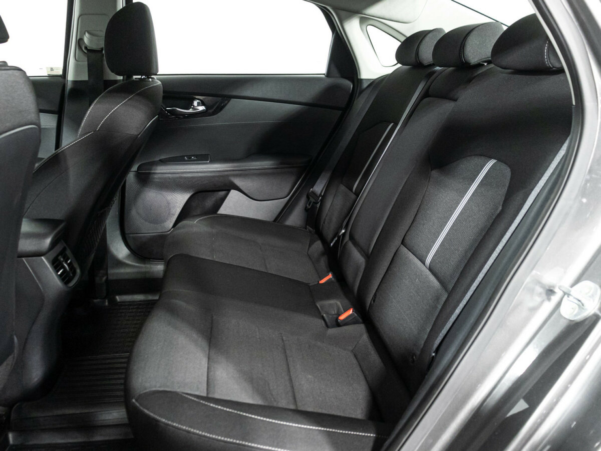 Kia Cerato 2020 года с пробегом. Фото: #9