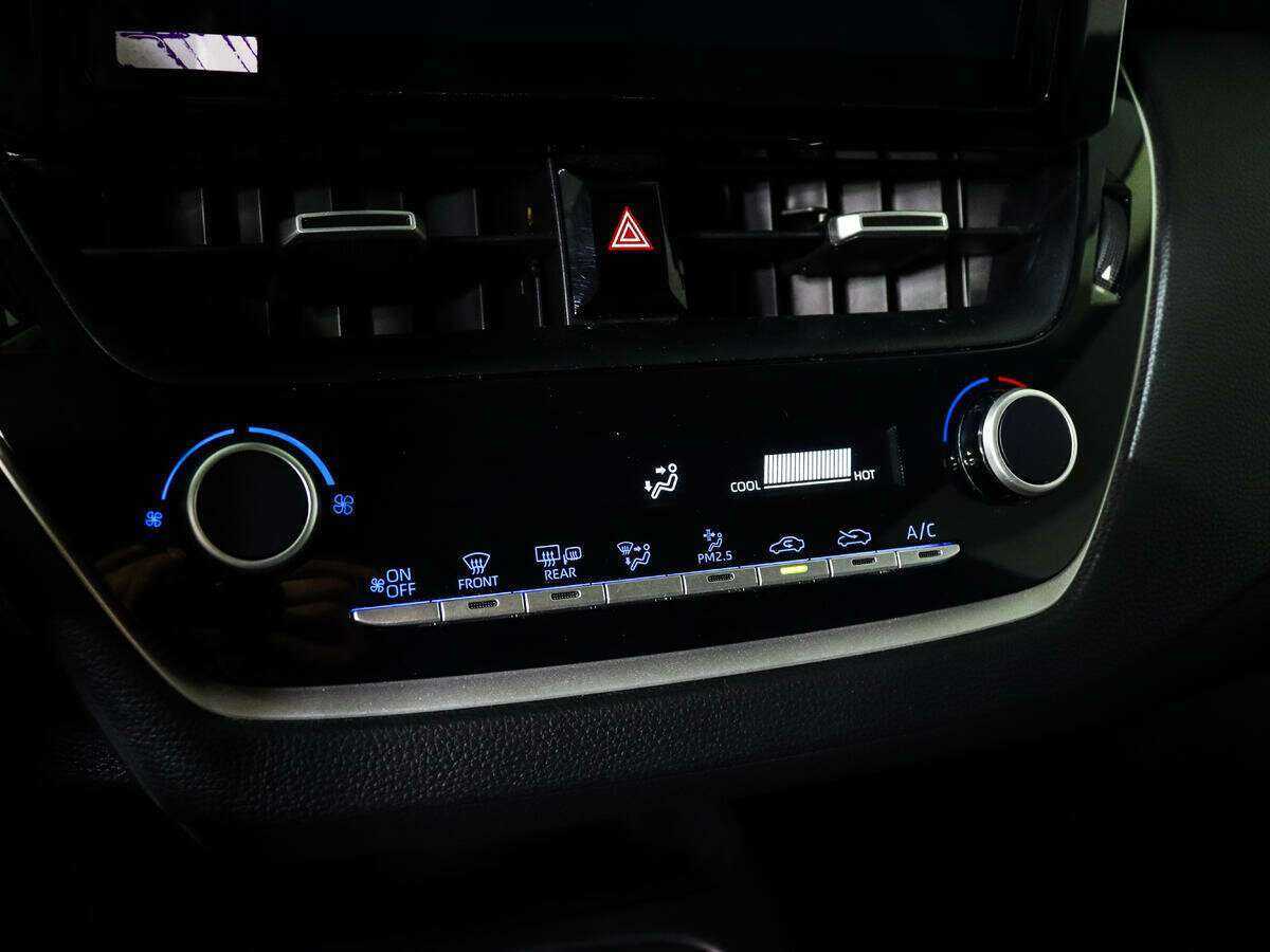 Toyota Corolla 2022 года с пробегом. Фото: #17