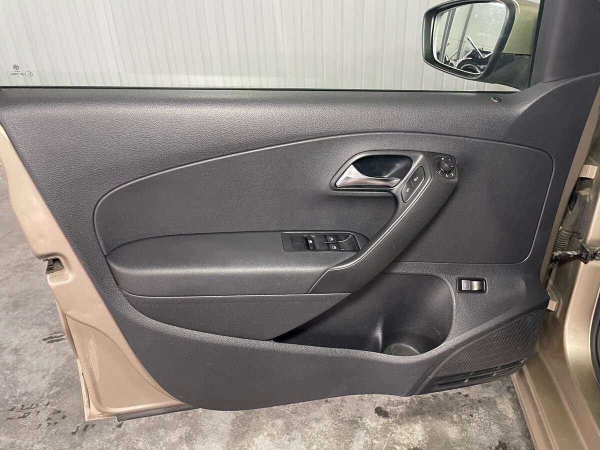 Volkswagen Polo 2016 года с пробегом. Фото: #16