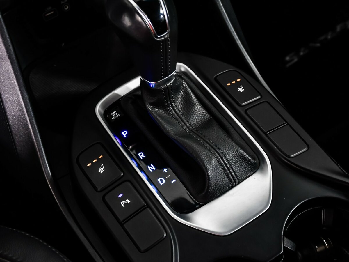 Hyundai Santa Fe 2017 года с пробегом. Фото: #16