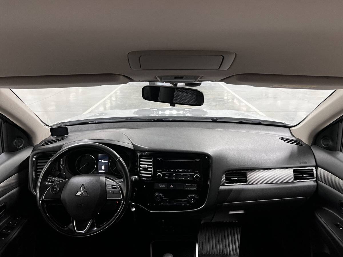 Mitsubishi Outlander 2017 года с пробегом. Фото: #13