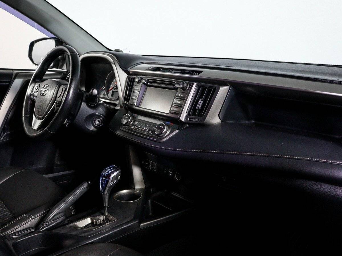 Toyota RAV4 2013 года с пробегом. Фото: #8