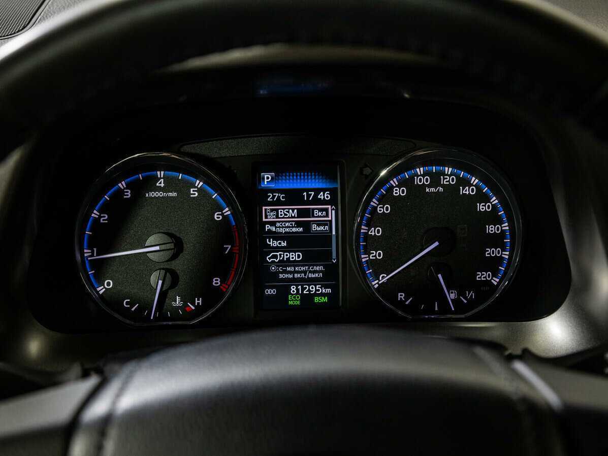 Toyota RAV4 2016 года с пробегом. Фото: #11