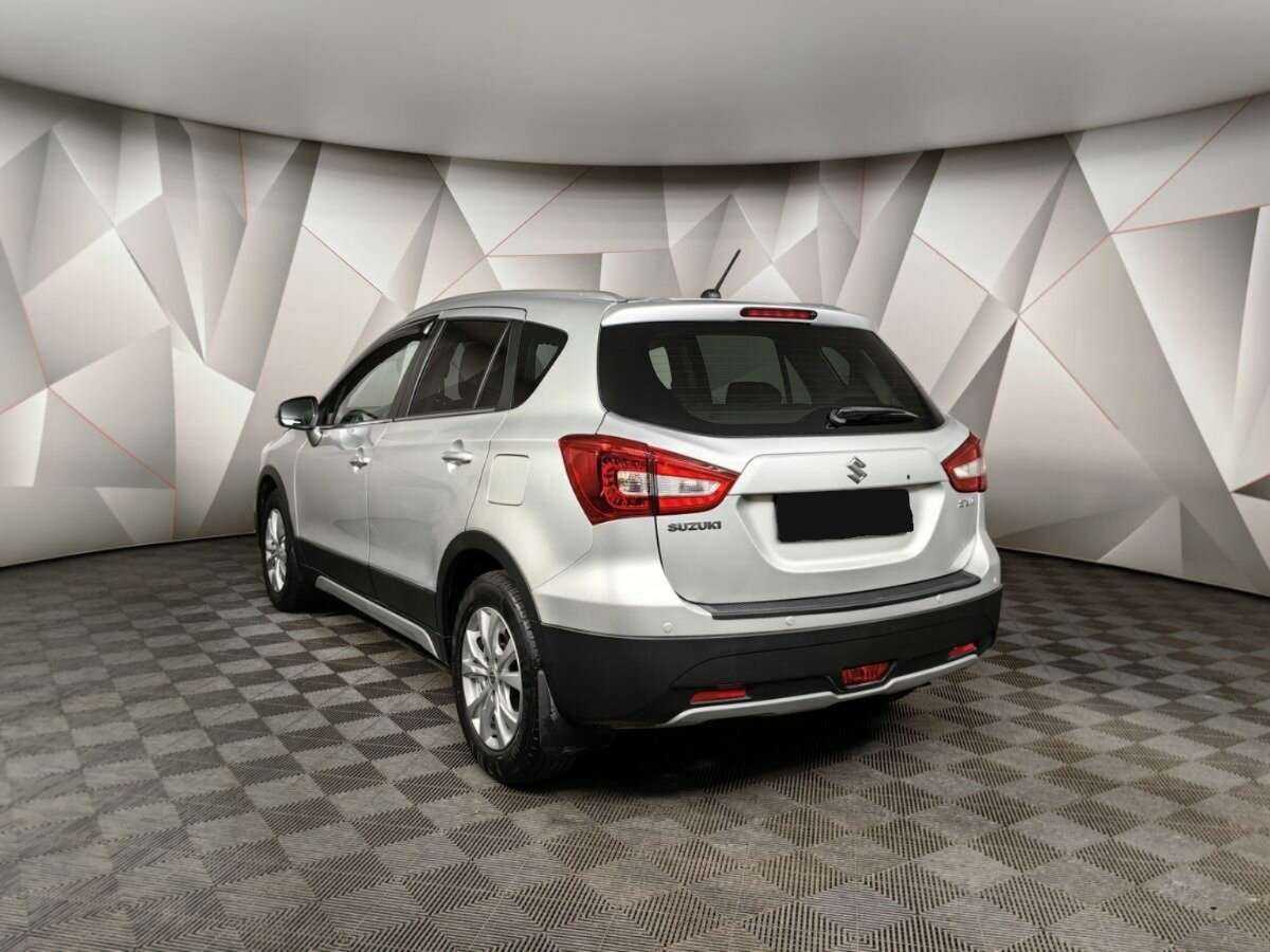 Suzuki SX4 2021 года с пробегом. Фото: #3