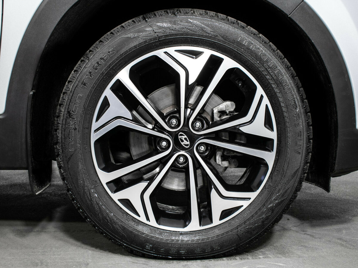 Hyundai Santa Fe 2018 года с пробегом. Фото: #19