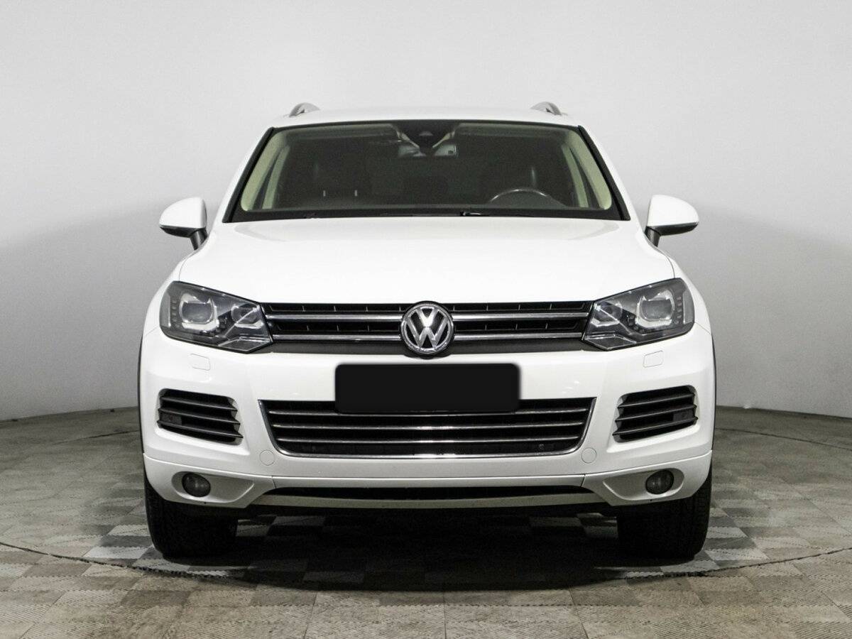 Volkswagen Touareg 2013 года с пробегом. Фото: #1