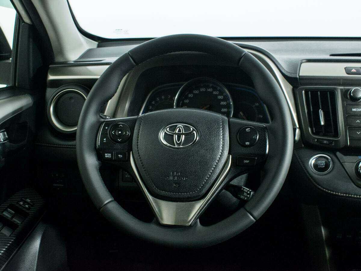 Toyota RAV4 2013 года с пробегом. Фото: #13