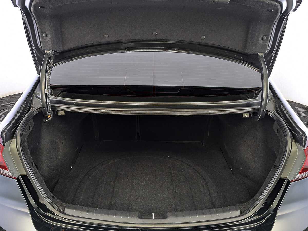 Hyundai Elantra 2017 года с пробегом. Фото: #9