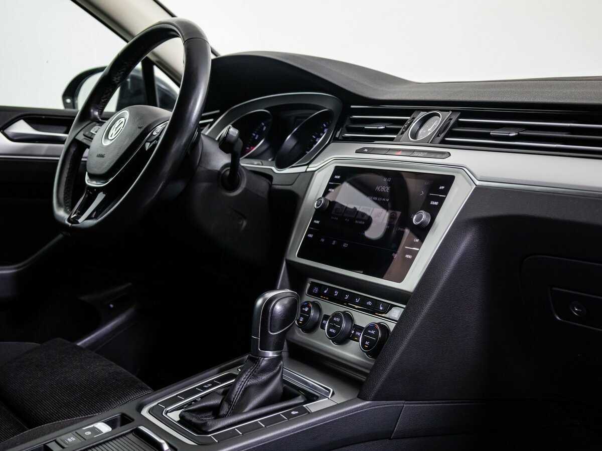 Volkswagen Passat 2018 года с пробегом. Фото: #21