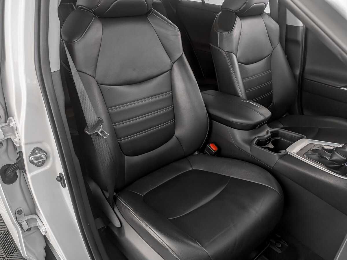 Toyota RAV4 2020 года с пробегом. Фото: #19