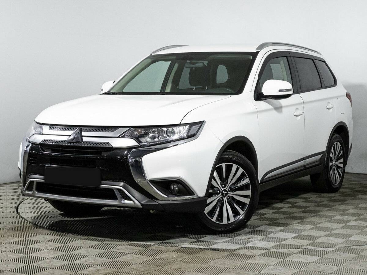 Mitsubishi Outlander 2021 года с пробегом. Посмотреть фото